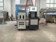 Máquina semi automática de alta densidad del moldeo por insuflación de aire comprimido del estiramiento de la botella del ANIMAL DOMÉSTICO
